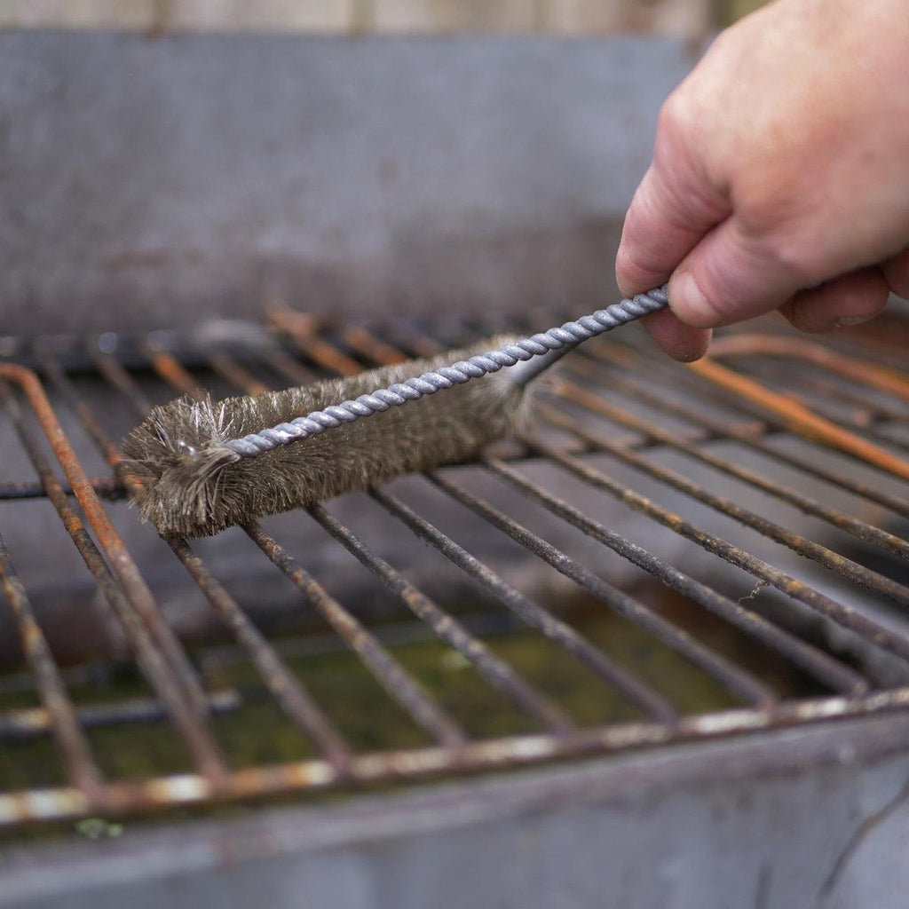 BBQ Grill Brush with 1 Pair Grilling Gloves, Metal Wire Grill Grate Cleaner with Wooden Handle and Hanging Loop for Outdoor Grills